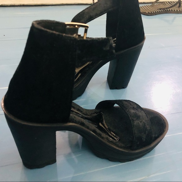 Catwalk block heels - Picture 11 of 15